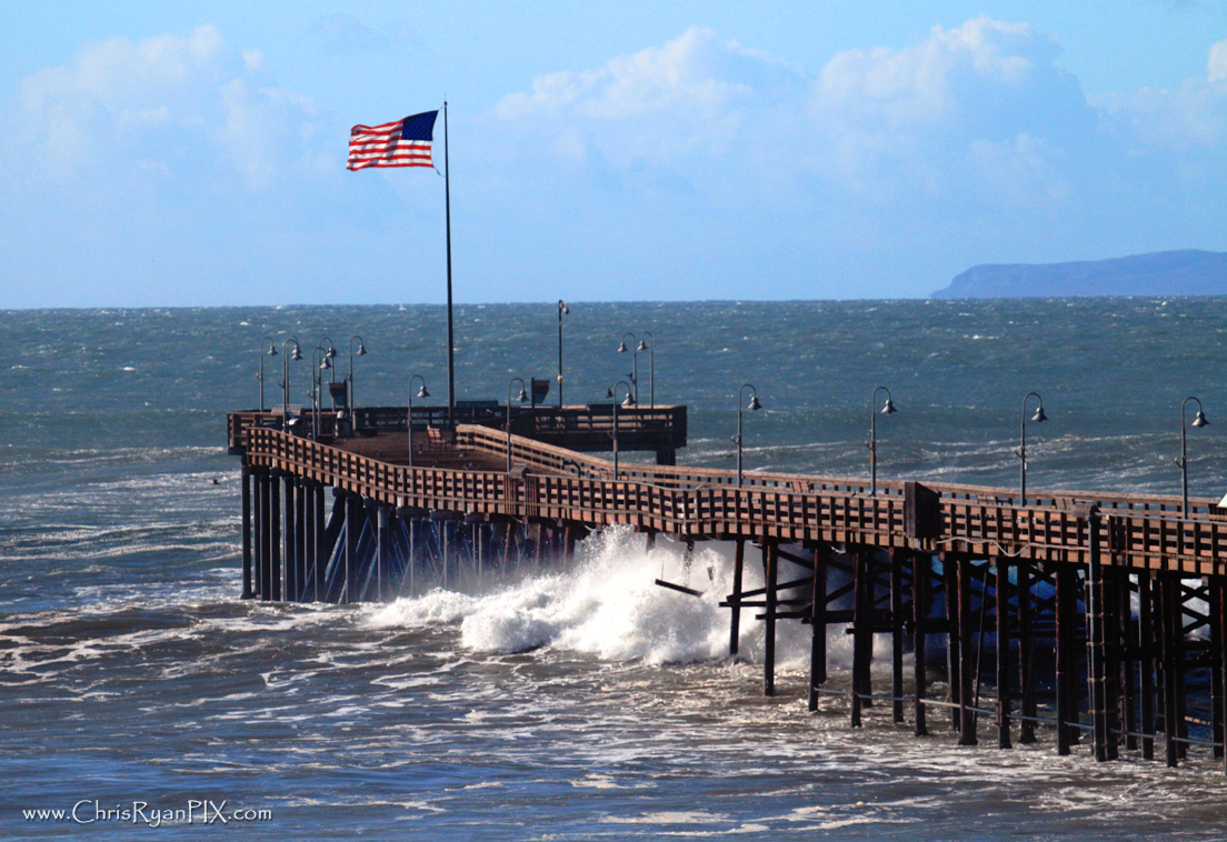Big Ocean Waves hit the Ventura Pier